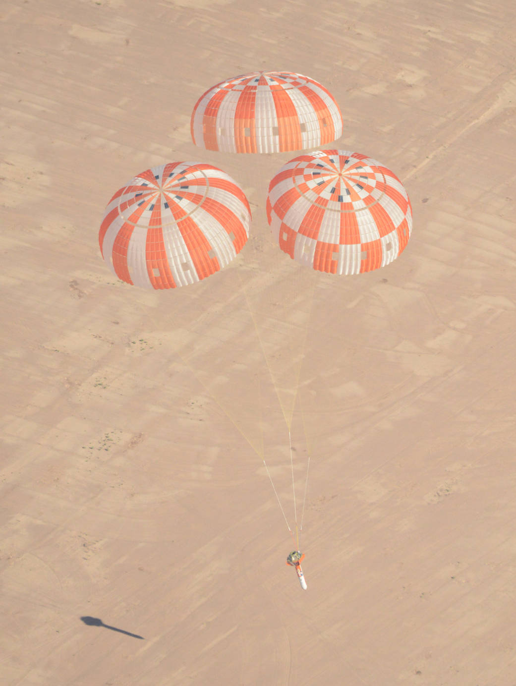 Aug. 28, 2012, Orion Parachute Test