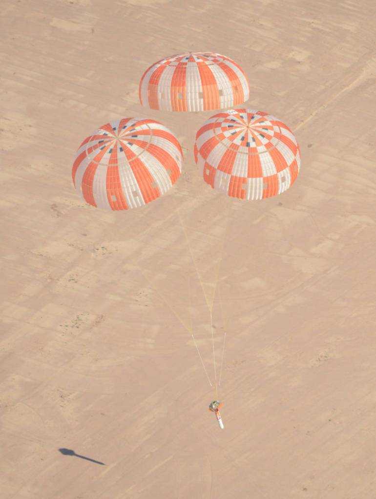 Aug. 28, 2012, Orion Parachute Test
