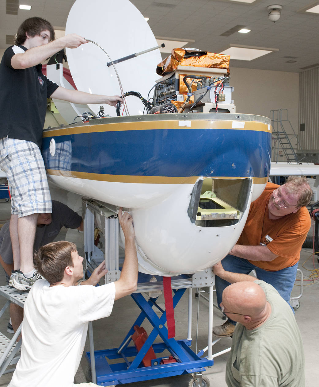 Cloud Physics Lidar Installed in Front Compartment of Global Hawk