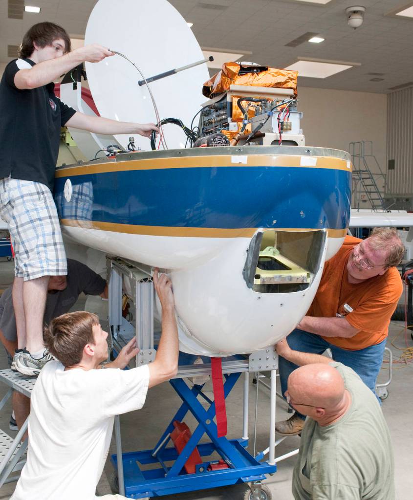 Cloud Physics Lidar Installed in Front Compartment of Global Hawk