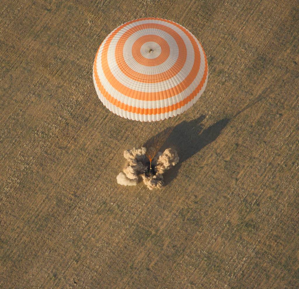 Expedition 32 Landing