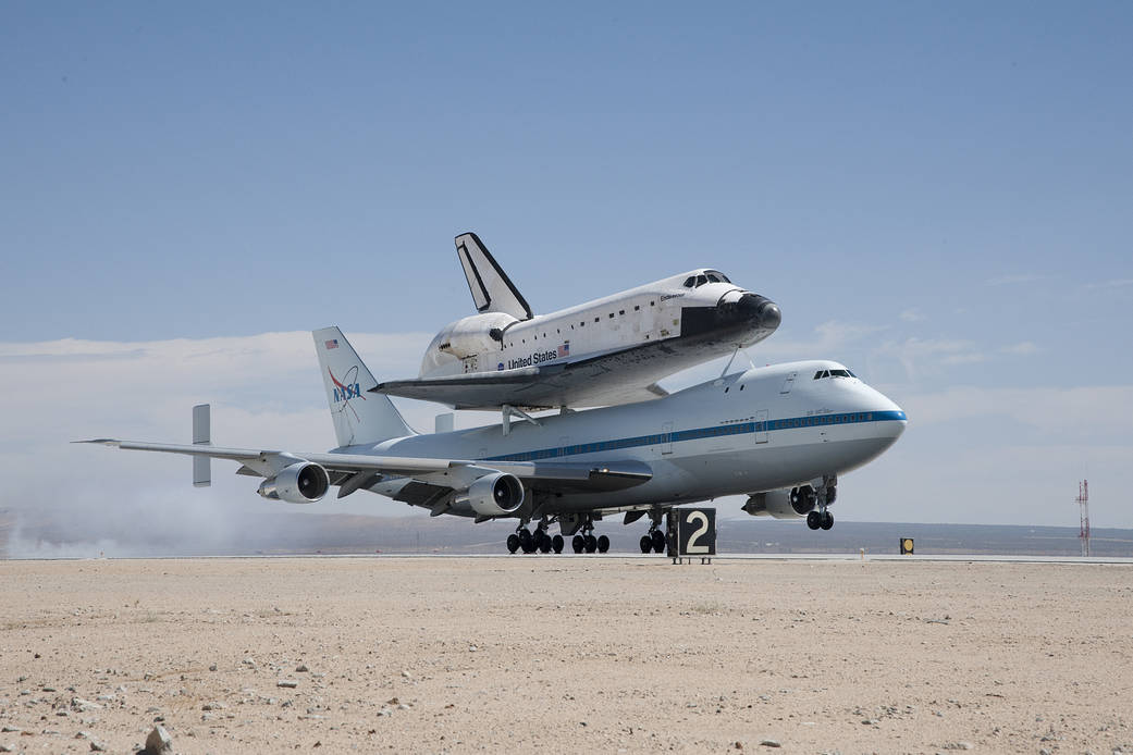 Blue Skies Greet Endeavour, SCA at Edwards Landing