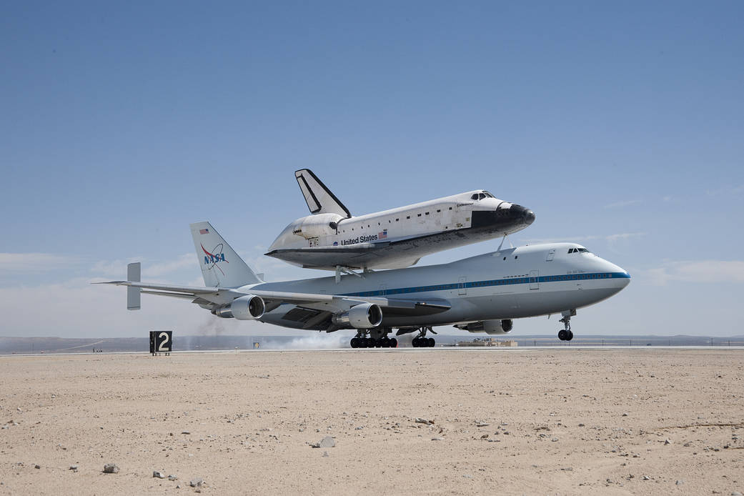 Blue Skies Greet Endeavour, SCA at Edwards Landing