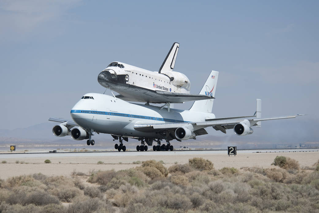 Blue Skies Greet Endeavour, SCA at Edwards Landing