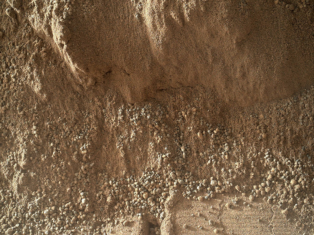 High-Resolution View of Cross-Section Through a Mars Ripple