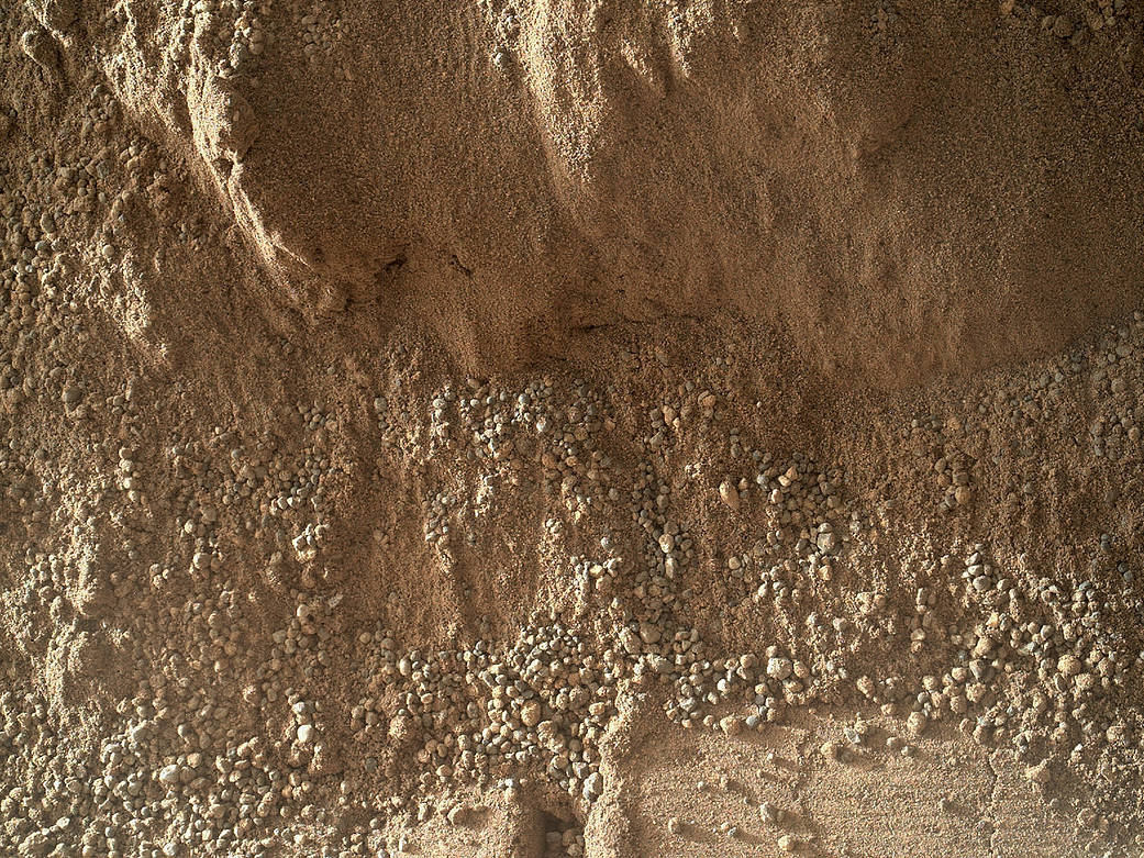 High-Resolution View of Cross-Section Through a Mars Ripple