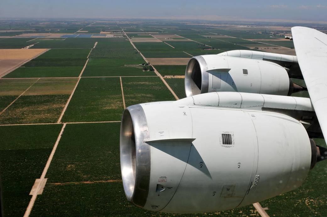 SARP Students View the San Joaquin Valley from the DC-8