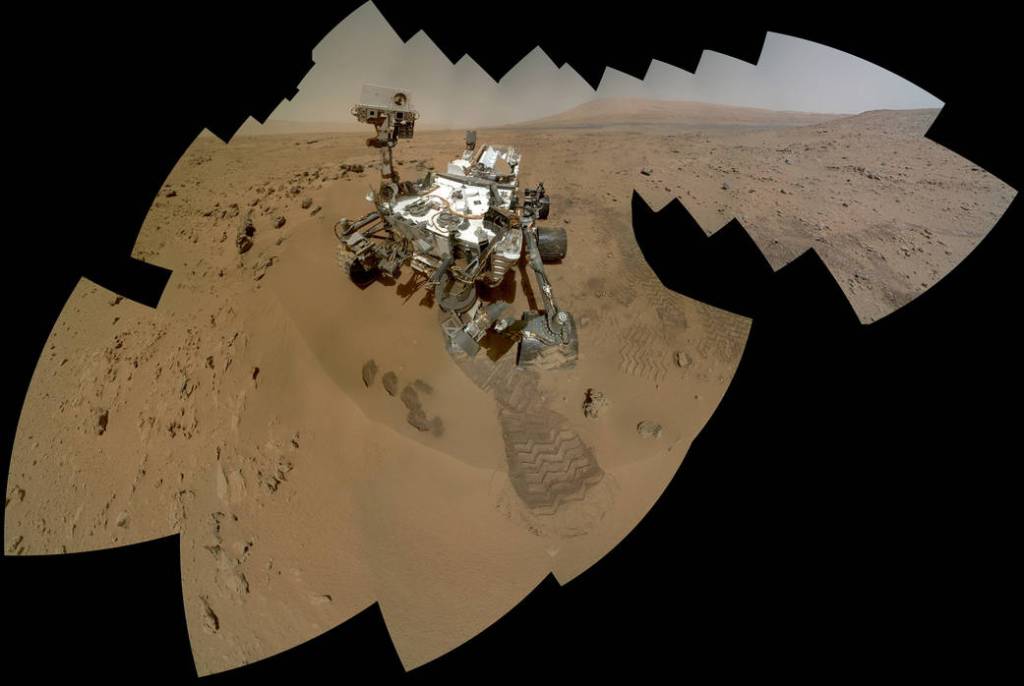 Curiosity Self-Portrait, Wide View