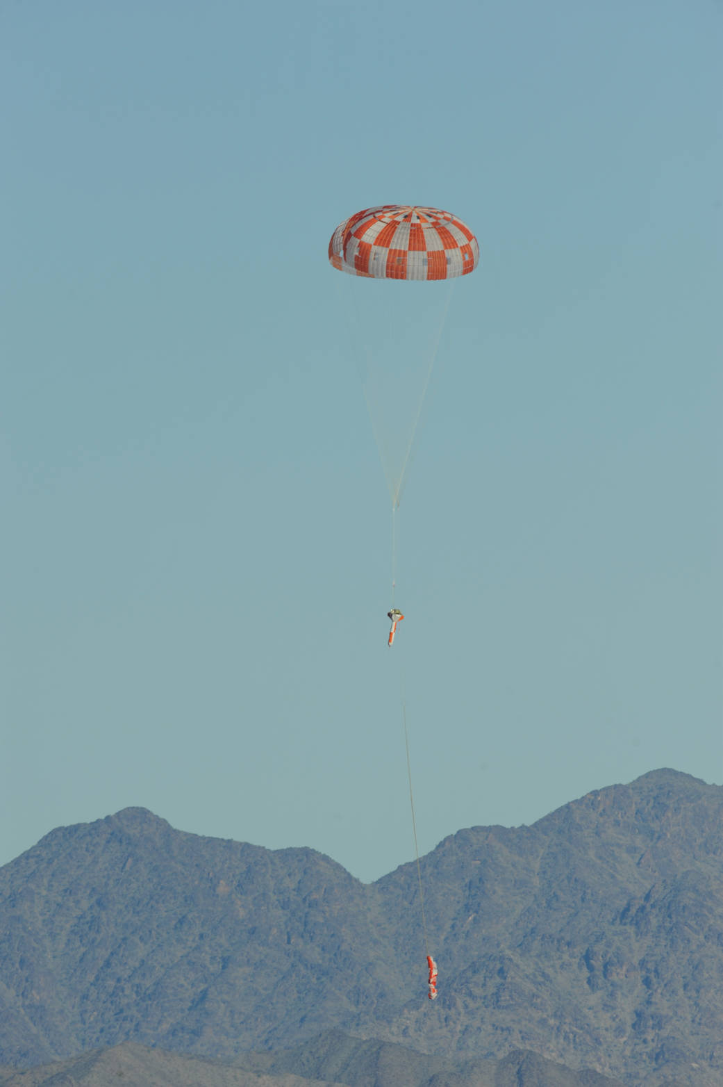 Orion Parachute Drop Test on Feb. 12, 2013