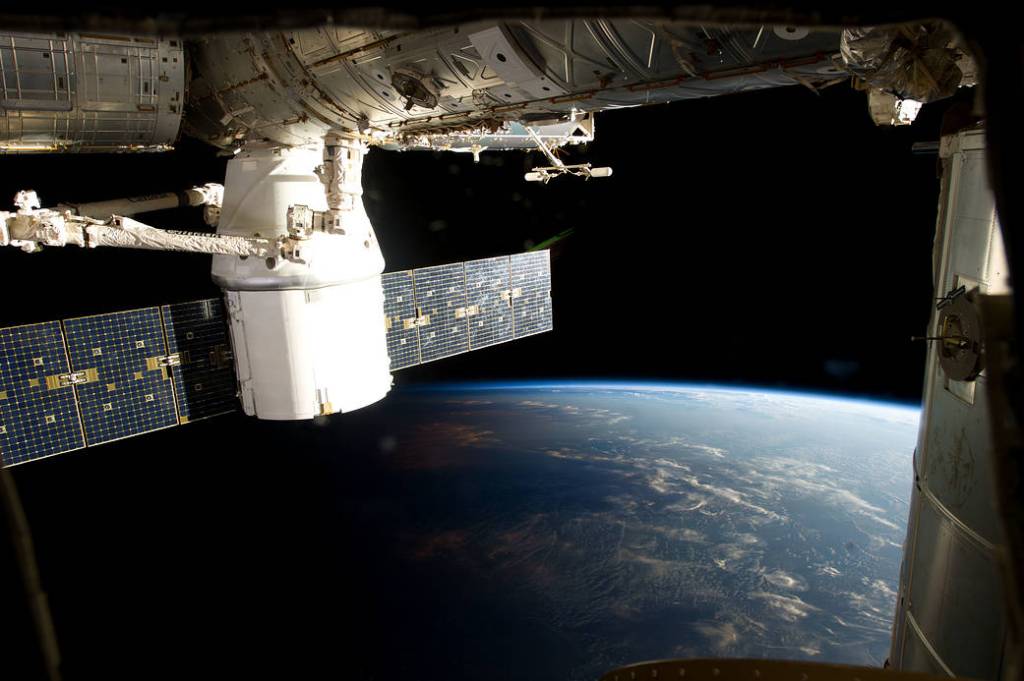 SpaceX Dragon Docked to Space Station