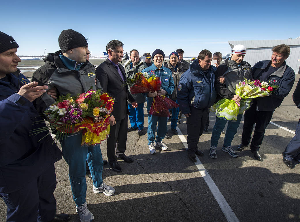 Expedition 34 Crew Is Welcomed Home