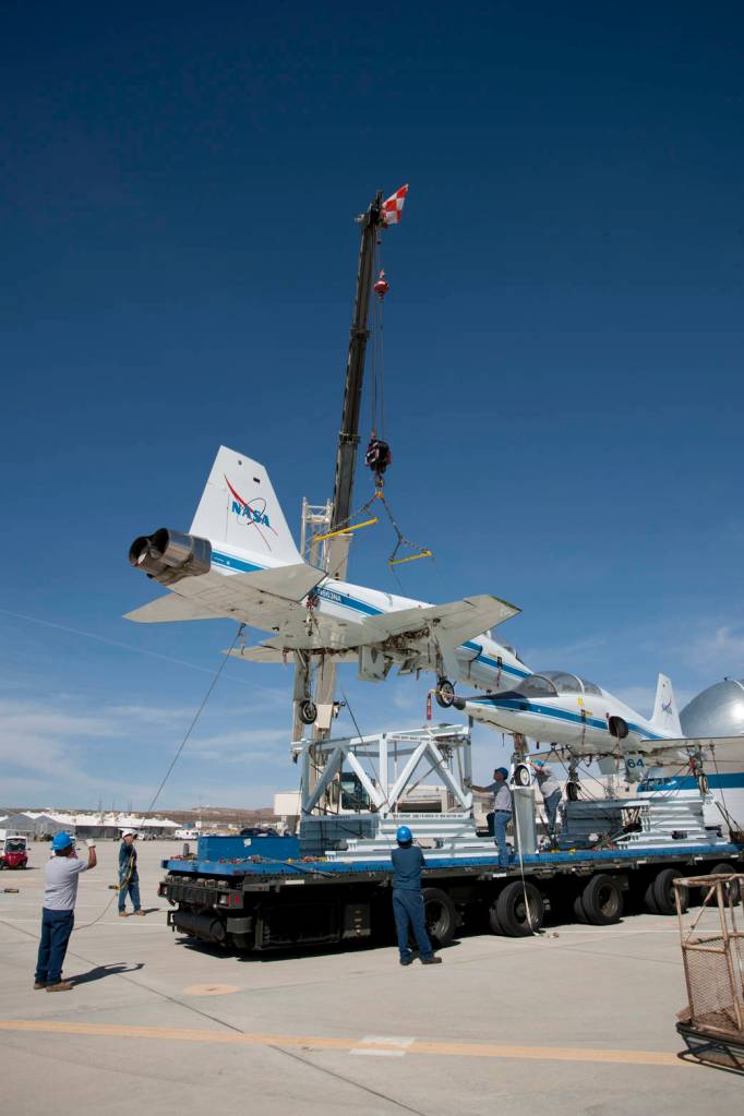 Super Guppy – T-38 Loading For Ferry Flight