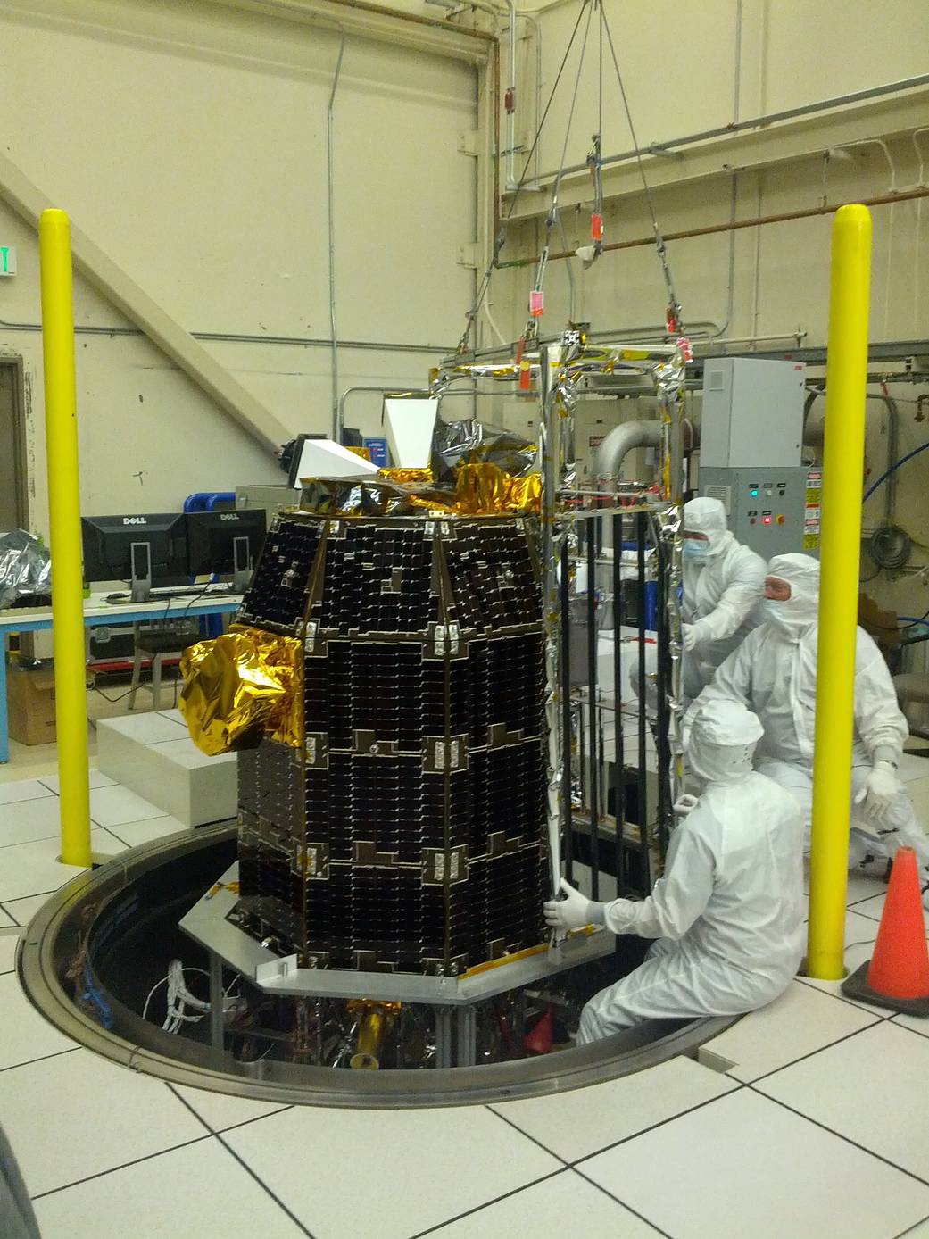 LADEE Thermal Vacuum Preparation