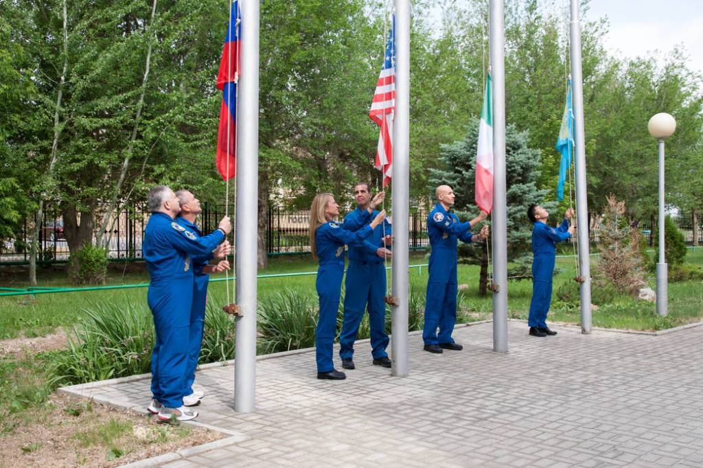 Expedition 36/37 Flag Ceremony