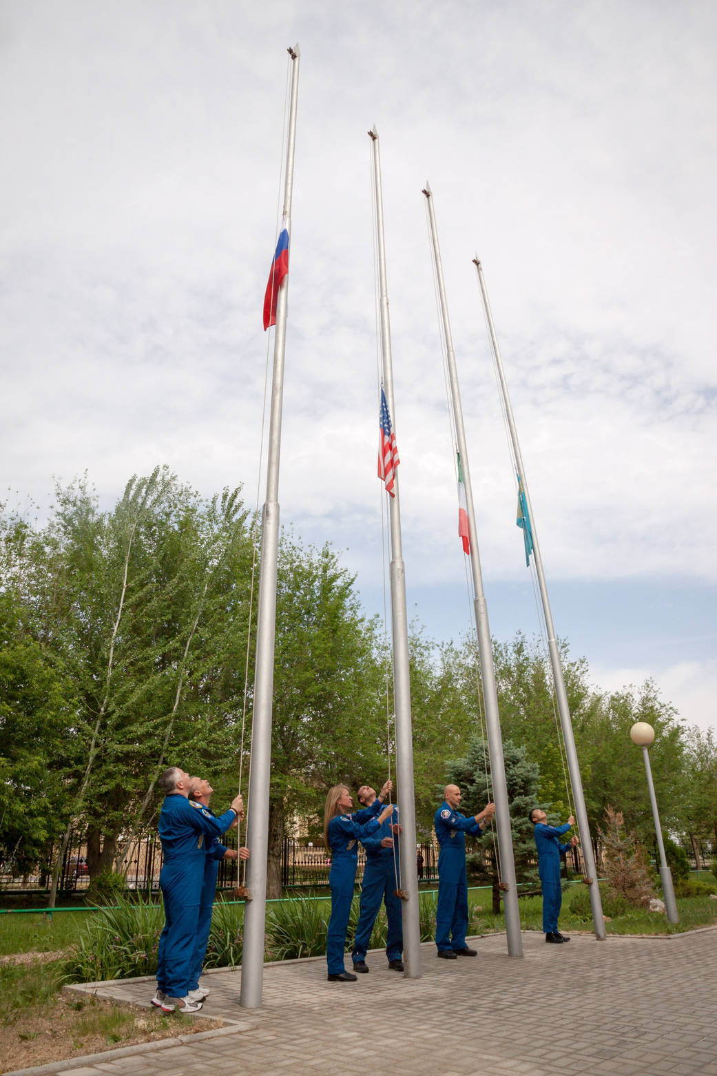 Expedition 36-37 Prime and Backup Crew Members