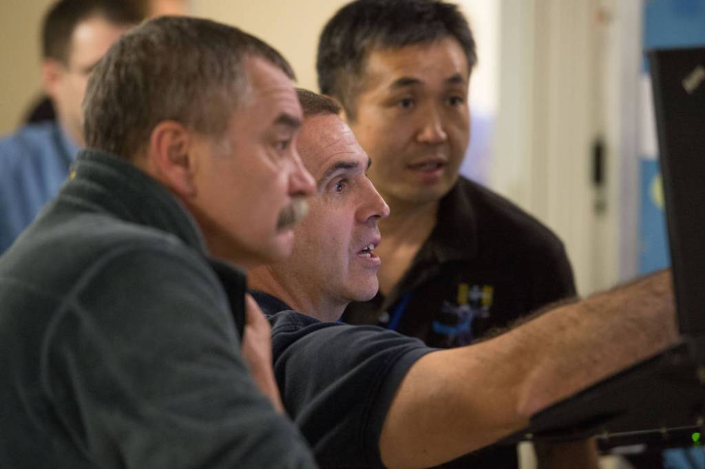 Expedtion 38/39 Crew Trains for Station Mission
