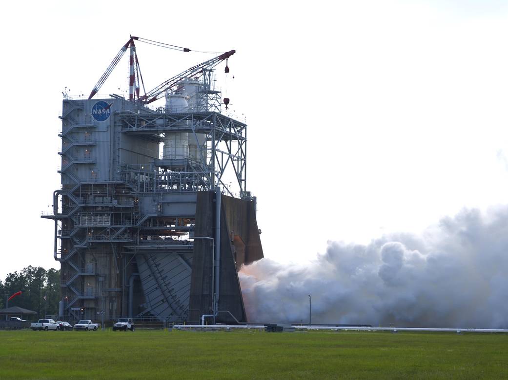 J-2X Engine No. 10002 Tests at Stennis Space Center