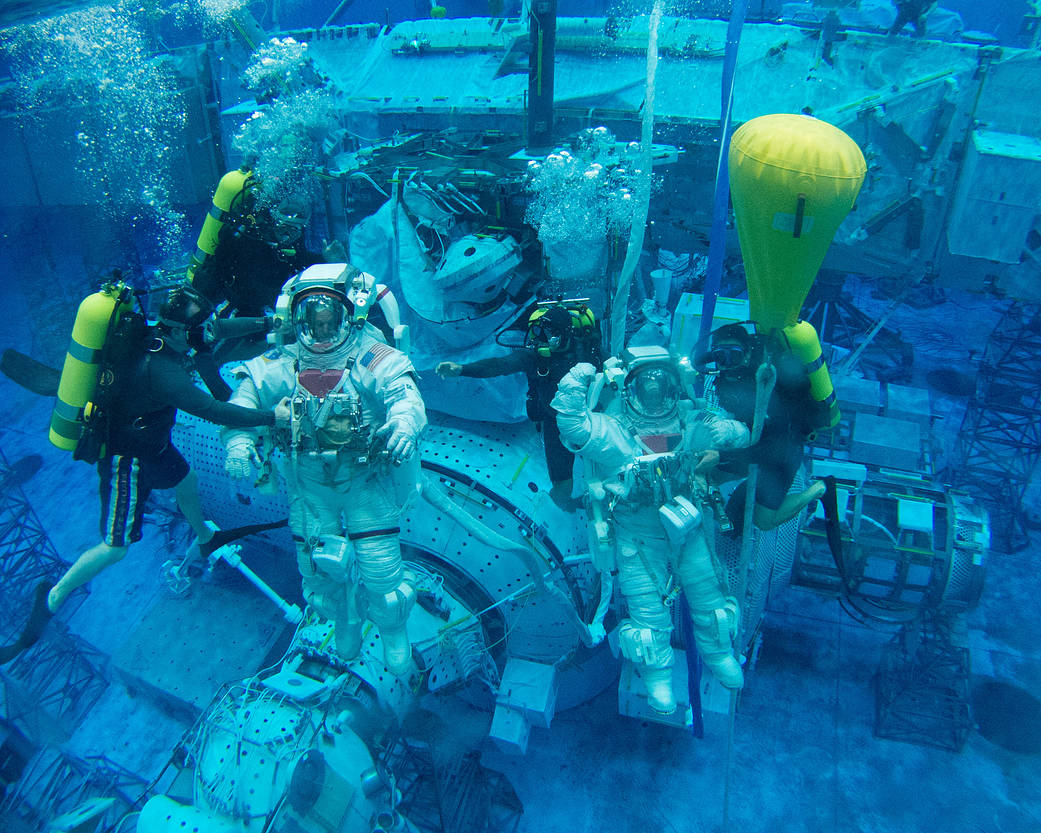 Spacewalk training at the NBL
