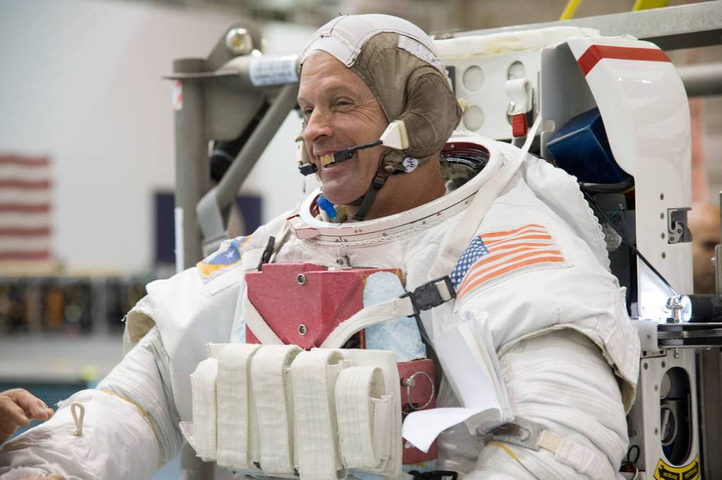 Astronaut Steve Swanson Preps for Spacewalk Training