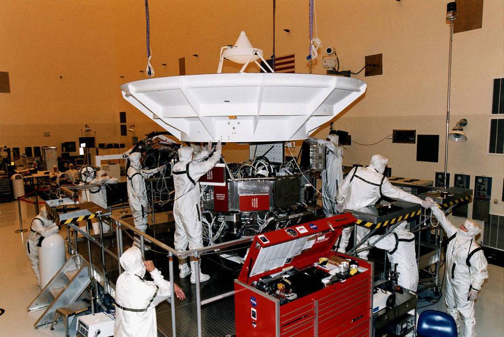 Cassini Processing and Launch Gallery