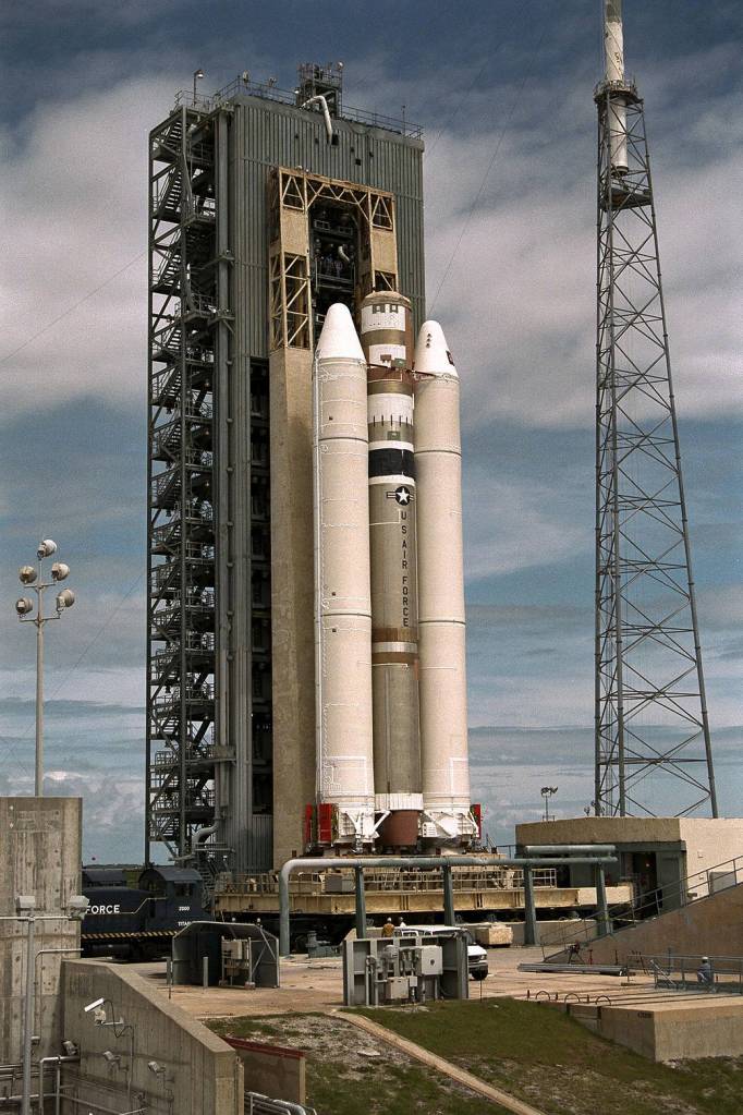 Cassini Processing and Launch Gallery