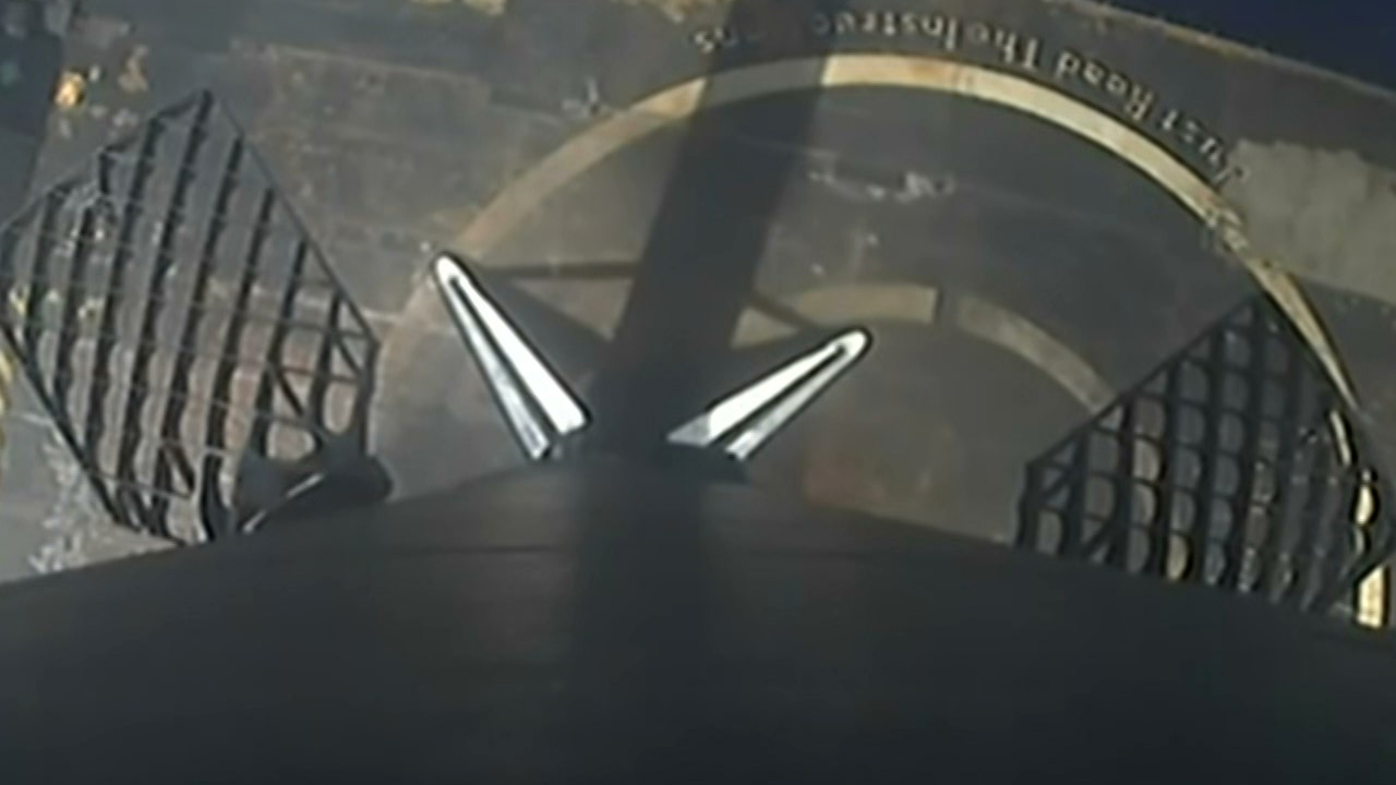 Crew-6 mission: Stage 1 landing of SpaceX drone ship