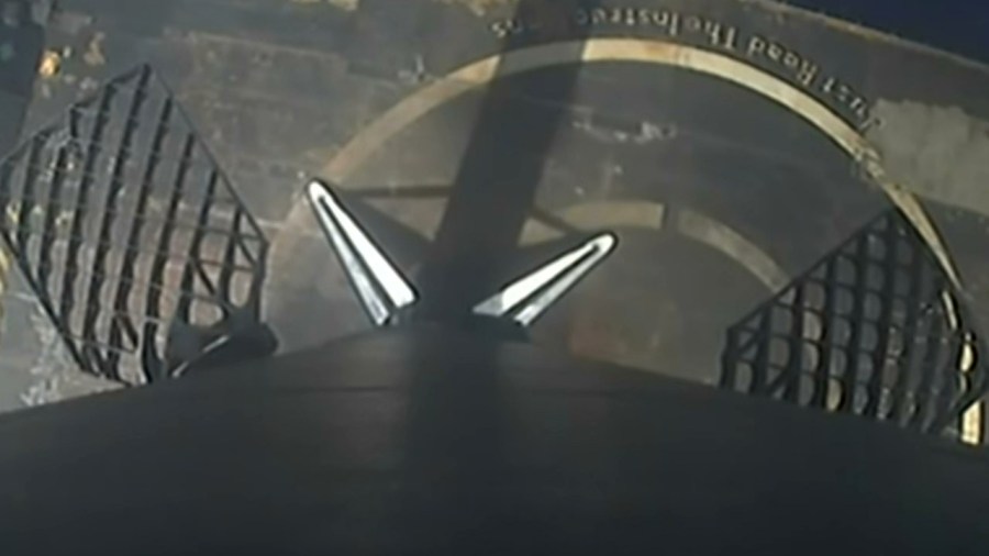 Crew-6 mission: Stage 1 landing of SpaceX drone ship