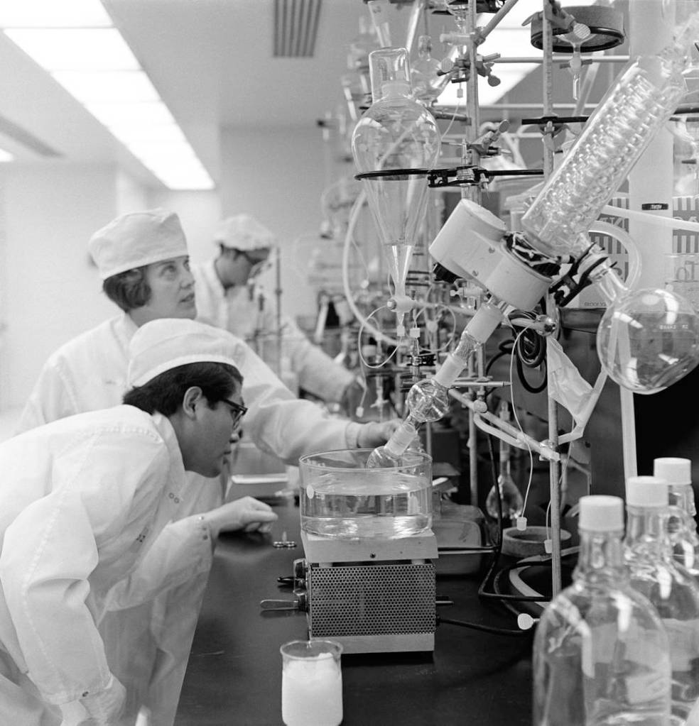 Scientists in the Lunar Chemistry Laboratory