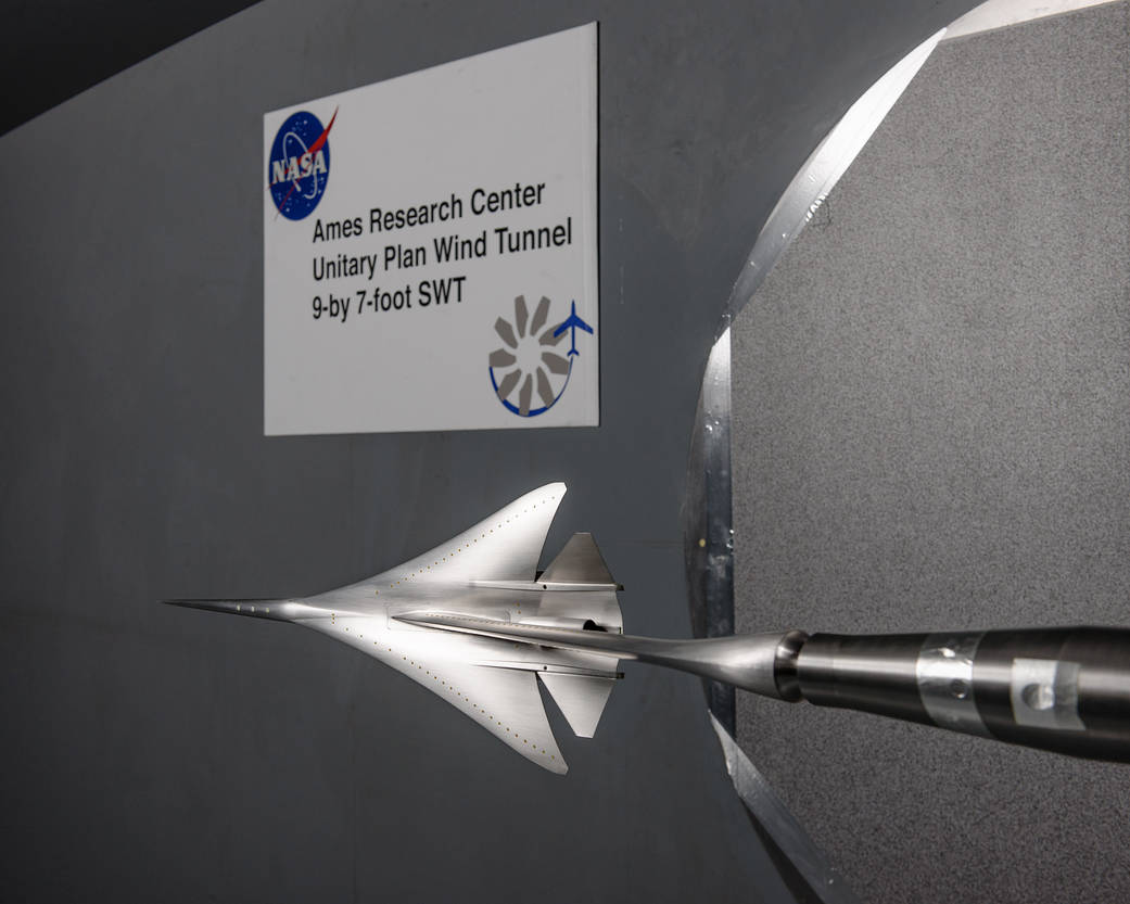 model of Tri-Jet Low-Boom aircraft in wind tunnel