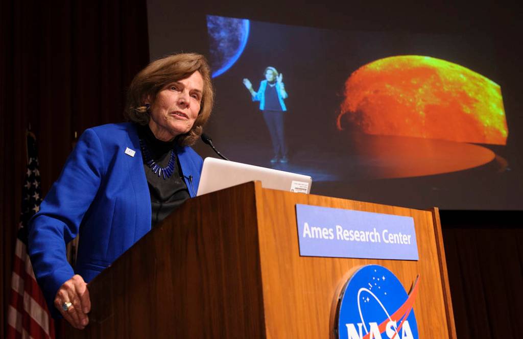 Dr. Sylvia Earle and Liz Taylor: Exploring the Deep Frontier