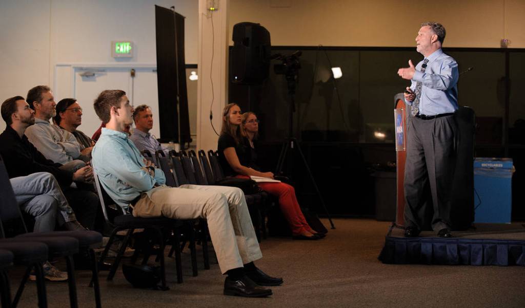 Lee Stone – Brain Function through the Eyes of the Beholder