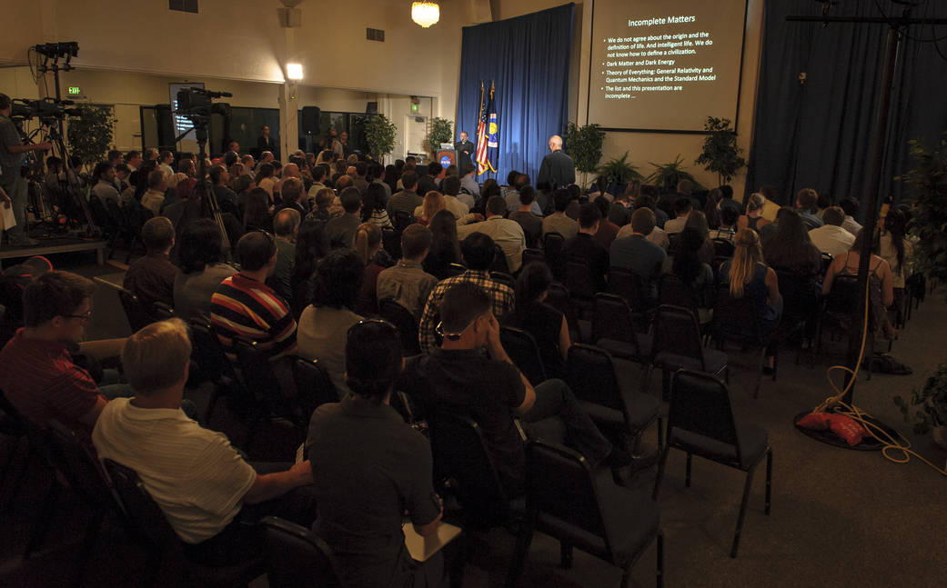 Jose Funes - A Cosmic End: from the Earth to the Universe
