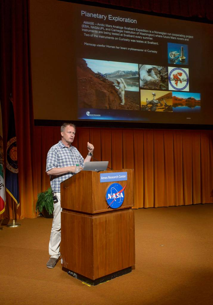 Pal Brekke: The Northern Lights: A Magic Experience