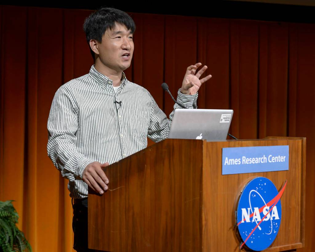 Jin-Woo Han – Vacuum Electronics in a Nanometer Era
