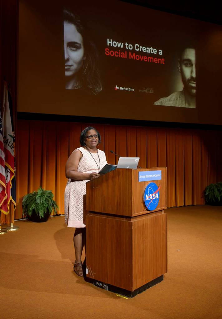 Elizabeth Nyamayaro – How to Create a Social Movement