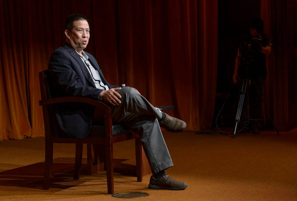 Eugene Tu – Dynamics and Flow: From Ames Intern to Center Director