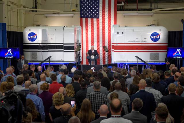 Vice President speaks to employees at Ames Research Center