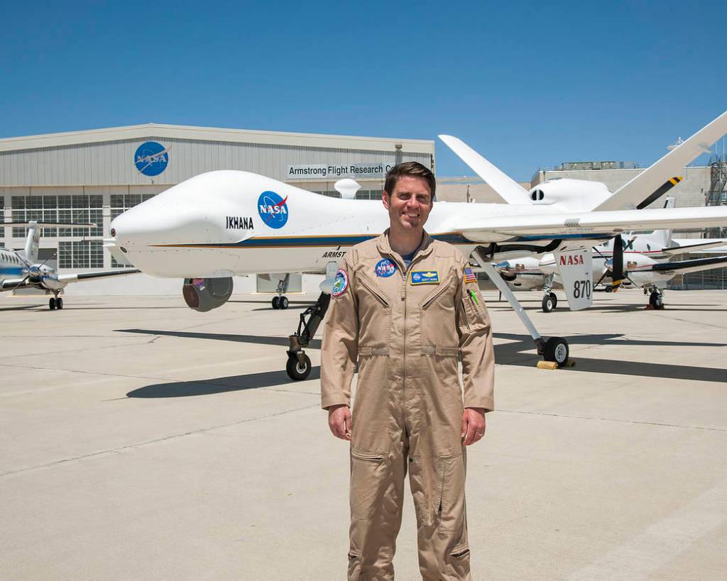 NASA Armstrong Pilots Assist in Wildfire Efforts