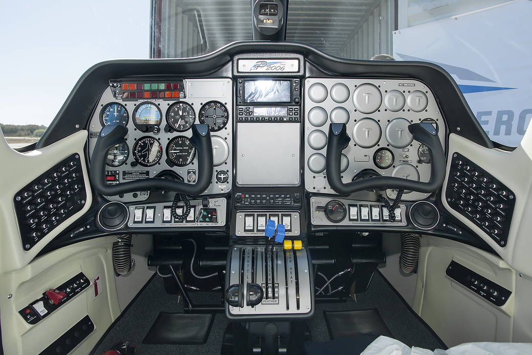 The Tecnam P2006T cockpit.