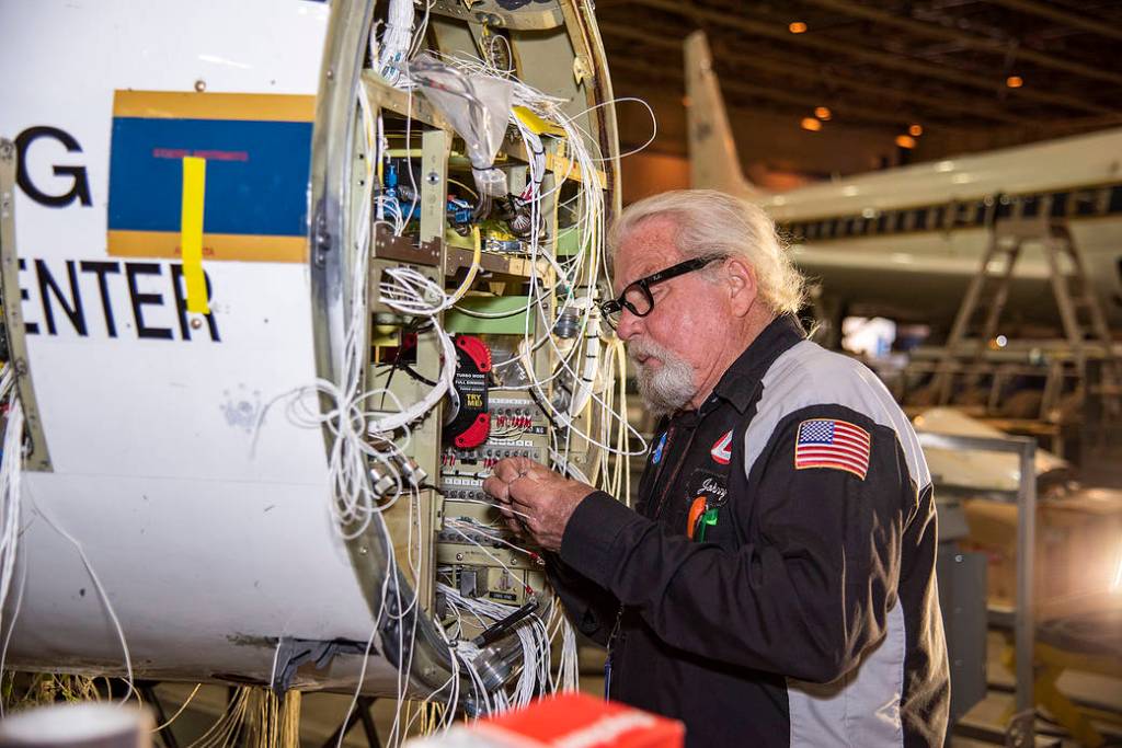 ER-2 Cockpit Effort Will Enhance Pilot Safety