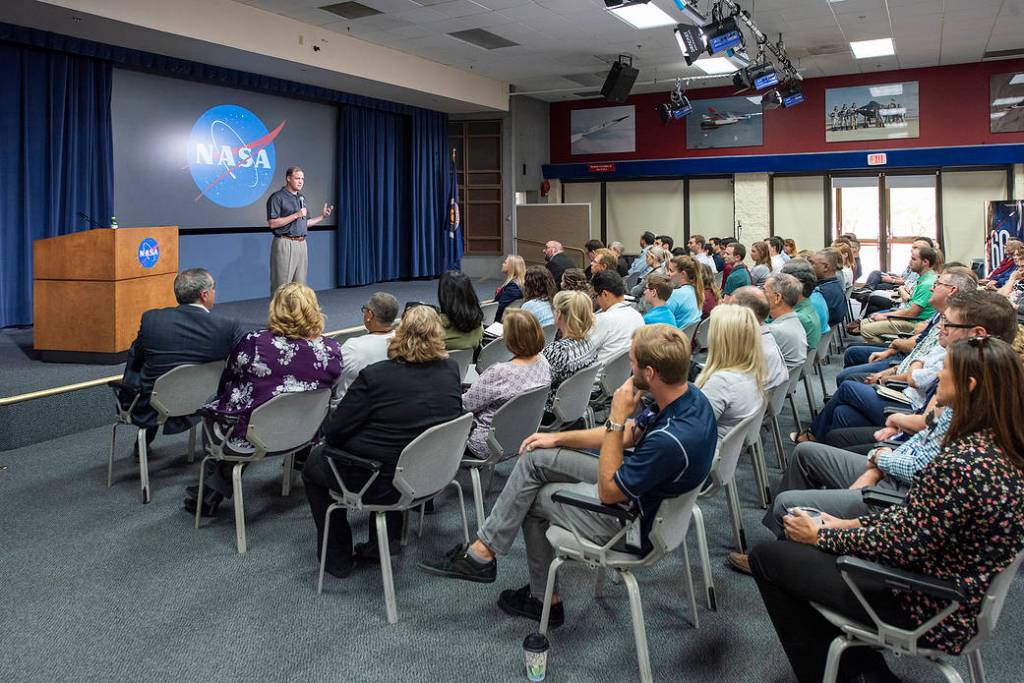 Administrator Jim Bridenstine Speaks to Employees and Answers Questions