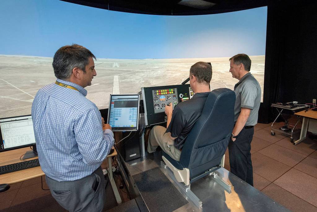 Bridenstine is Pilot in X-57 Simulator for the All-electric Aircraft