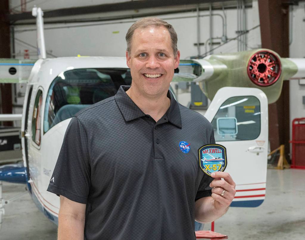 Administrator Bridenstine Receives X-57 All-electric Plane Patch