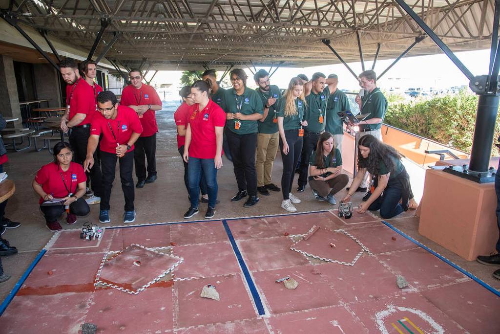 Students Build and Test Martian Rovers
