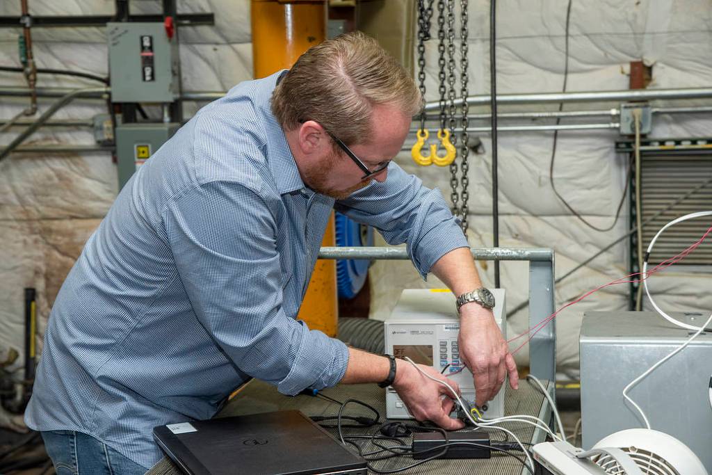 Engineers Prepare X-57 Cruise Motor Controller for Vibration Testing