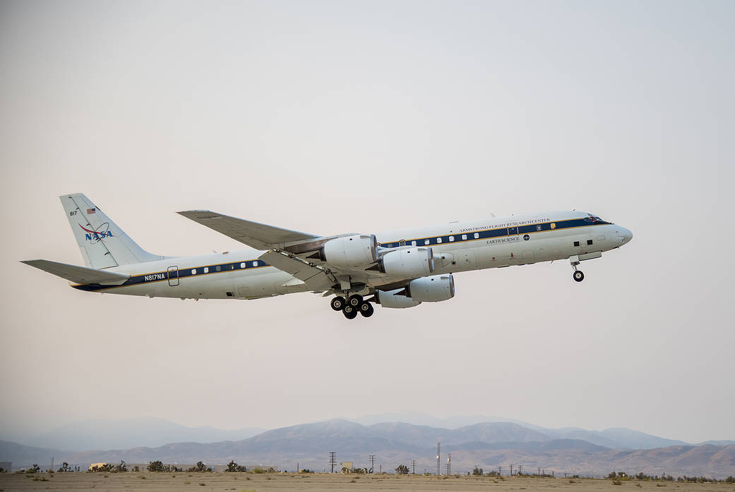DC-8 taking off.