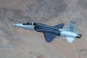 A T-38C from the Air Force Test Pilot School served as a target for NASA’s schlieren imaging system.
