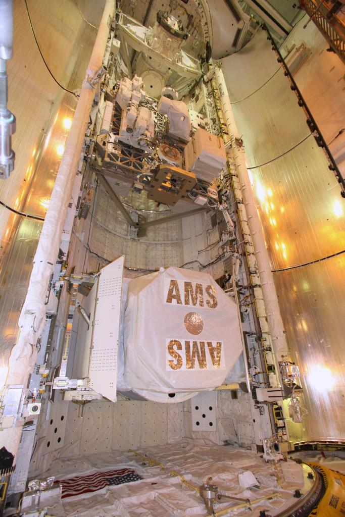 ELC-3, AMS after arms in launch position.