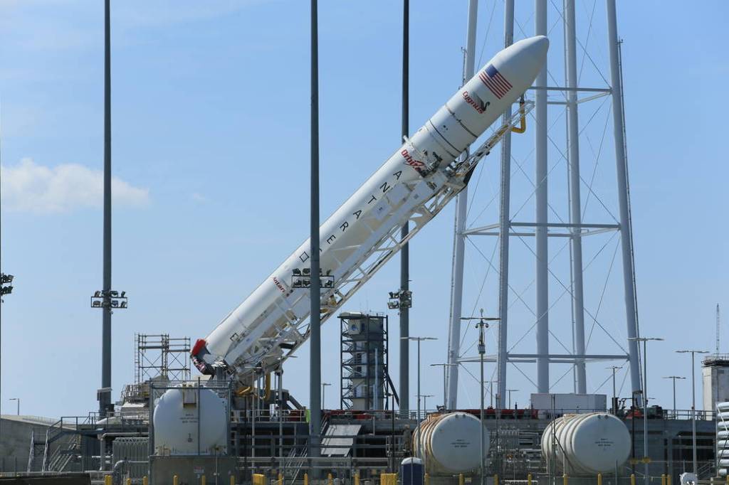 Antares stand-up