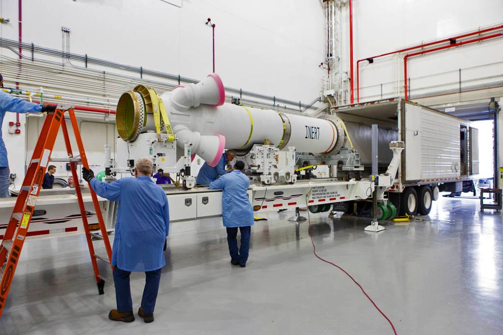 Launch Abort Motor Arrives for Orion’s Artemis 1 Mission
